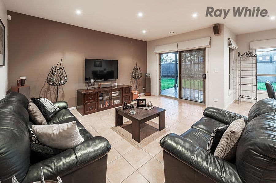 20 Wellington Place, Caroline Springs VIC 3023, Caroline Springs - Thumbnail 8