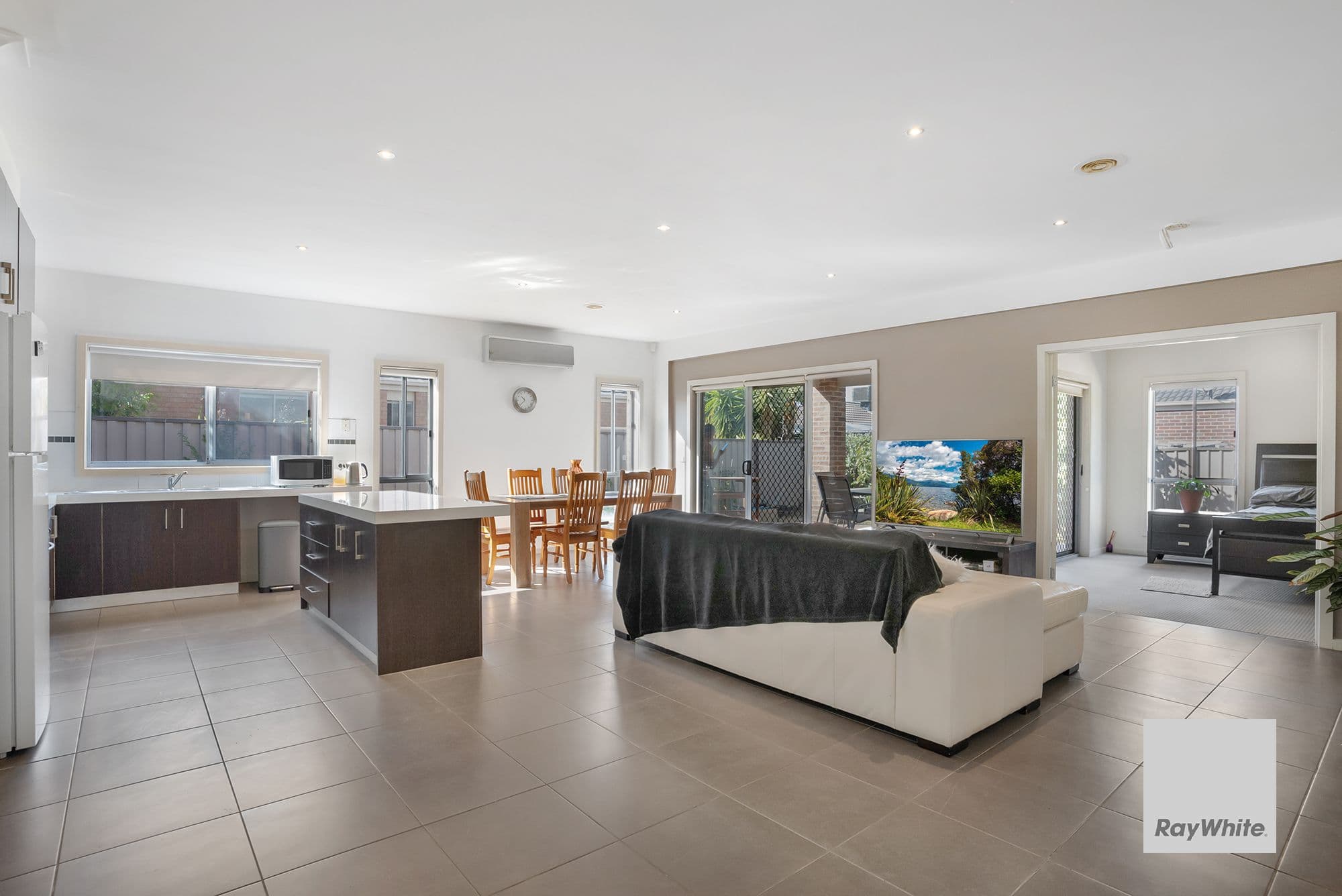 4 Ryans Court, Burnside Heights VIC 3023, Burnside Heights - Thumbnail 3