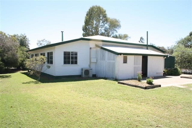 19 Crawford Street, ROMA QLD 4455, Roma - Thumbnail 4