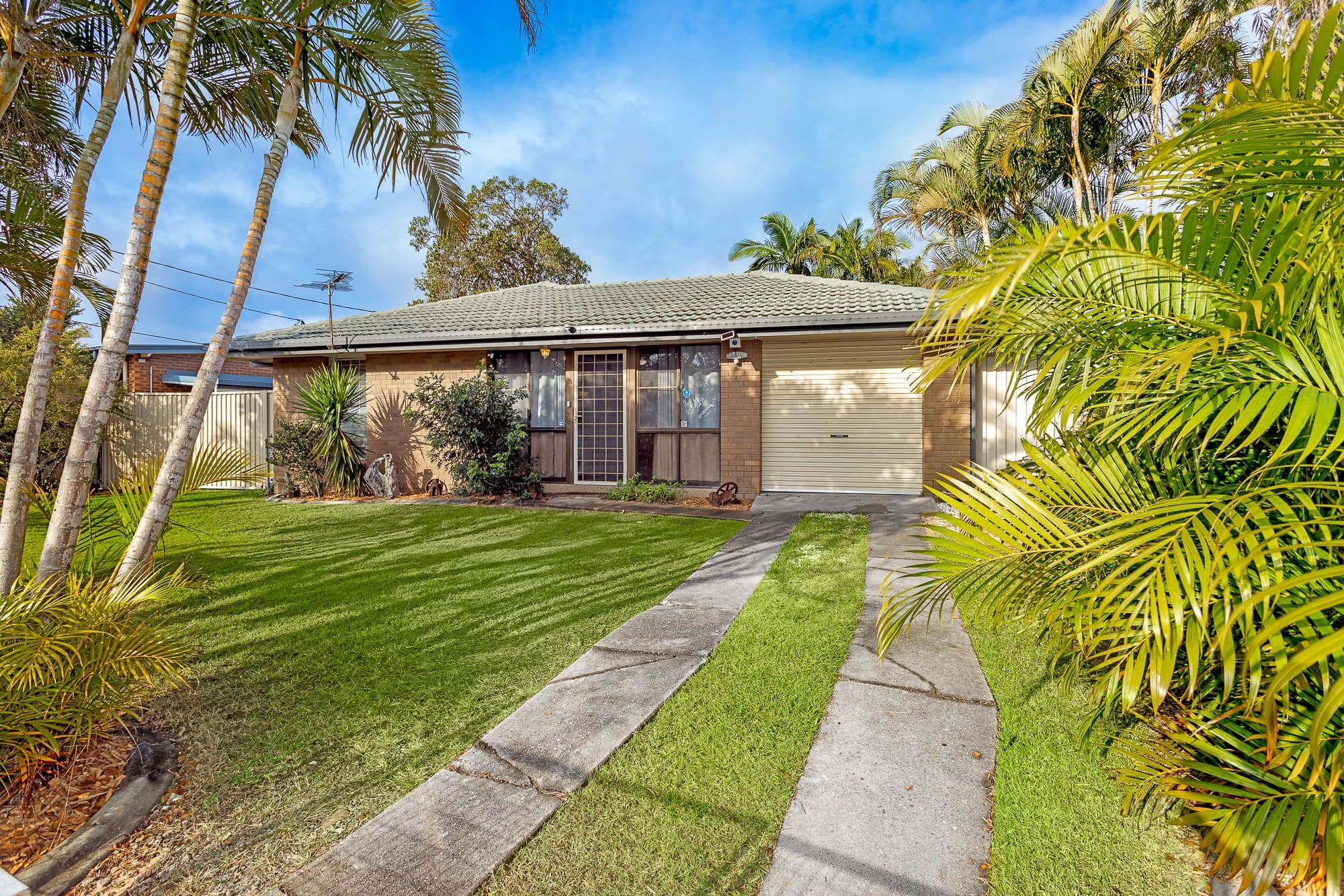 16 Sutherland Street, Redcliffe QLD 4020, Redcliffe - Image 1