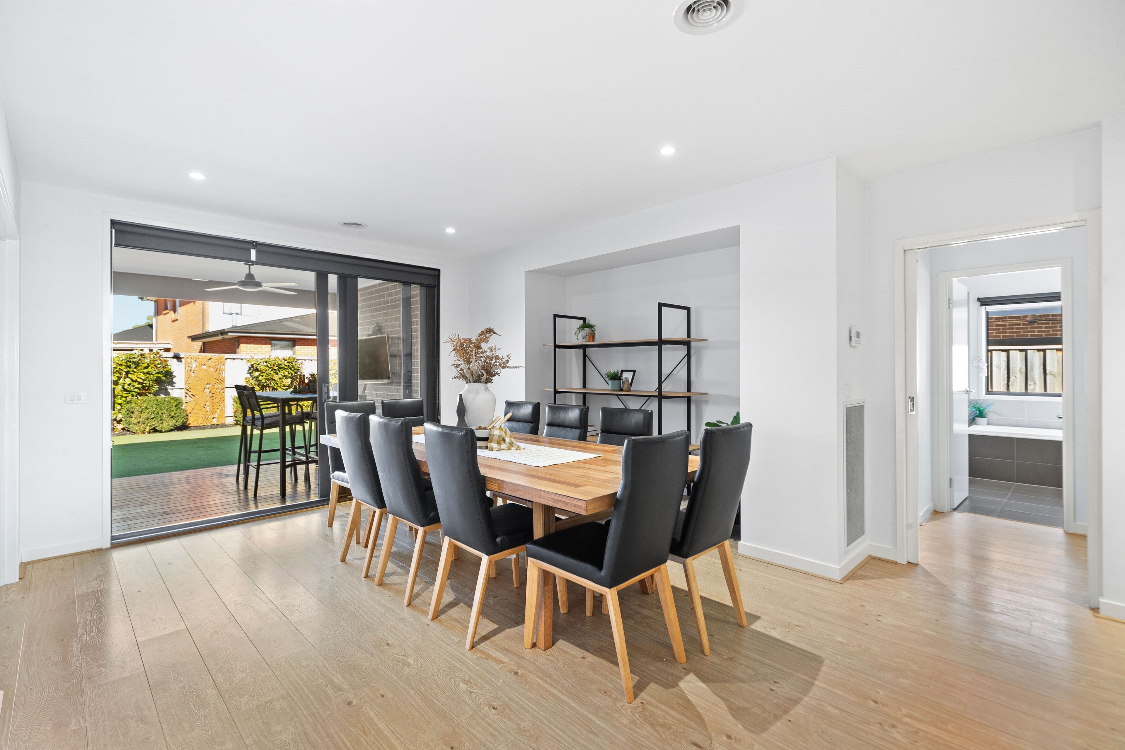 49 Kamona Street, Clyde VIC 3978, Clyde - Thumbnail 3