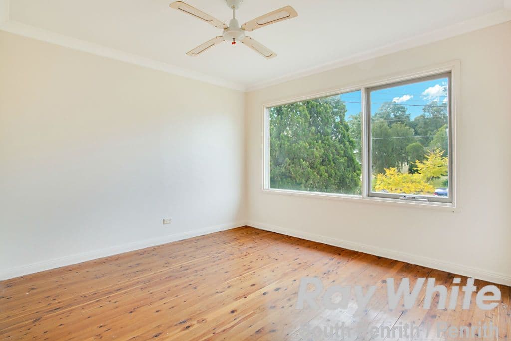 14 Campton Avenue, Cambridge Park - Thumbnail 5