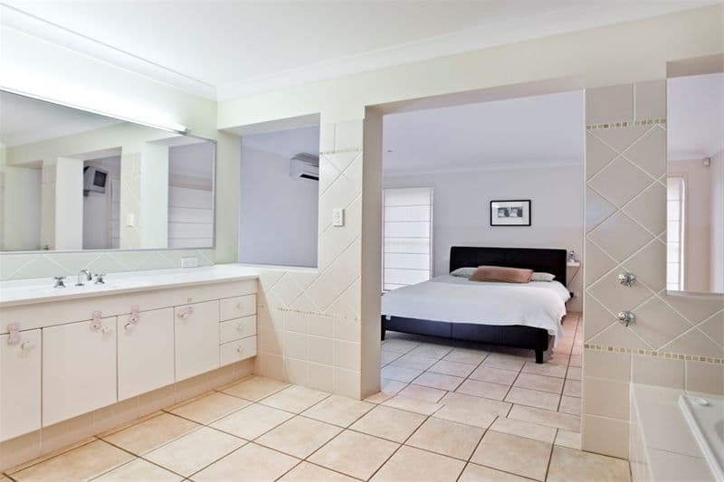 22  Vaucluse Street, FOREST LAKE QLD 4078, Forest Lake - Thumbnail 8