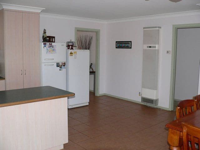 6 Honeysuckle Way, THURGOONA NSW 2640, Thurgoona - Thumbnail 6