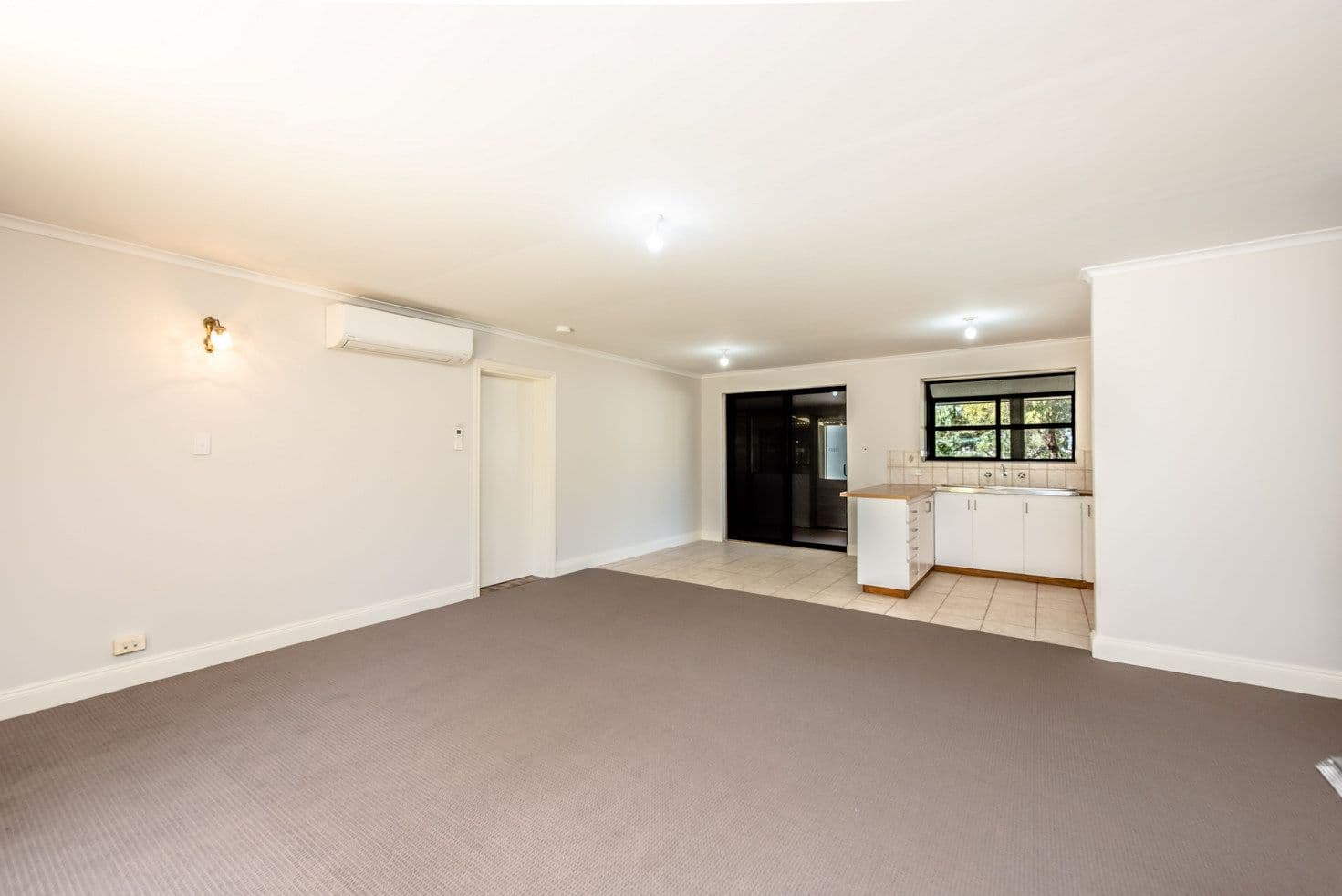 24 Galilee Way, Woorree WA 6530, Woorree - Thumbnail 3