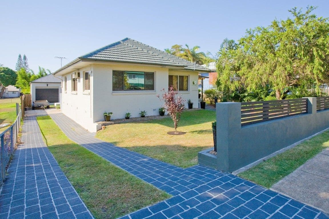 194 Beddoes Street, HOLLAND PARK QLD 4121, Holland Park - Image 1