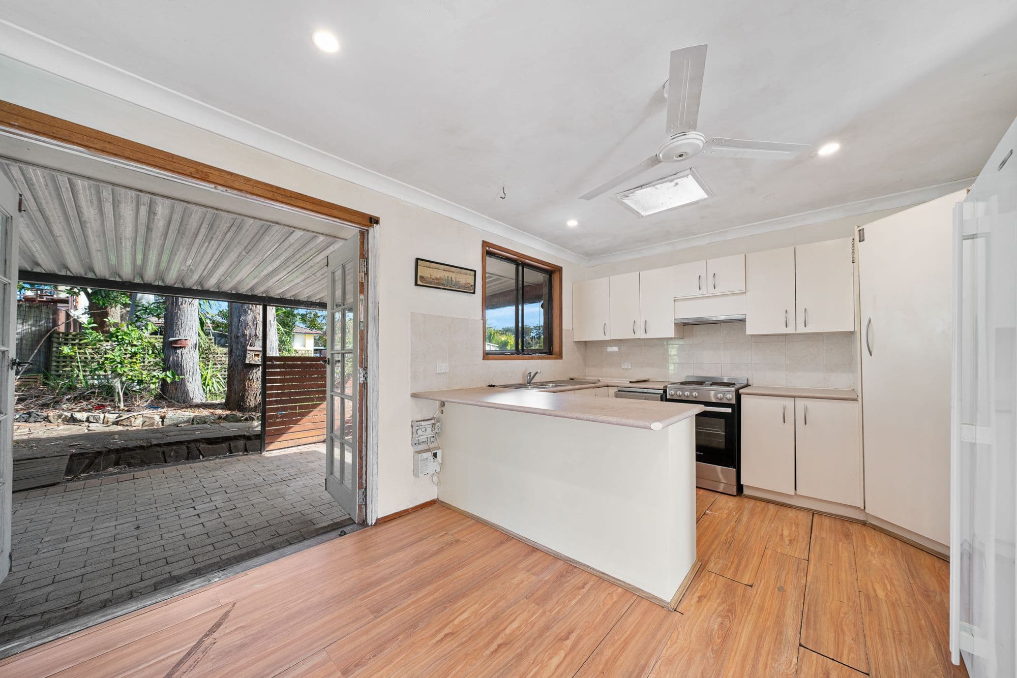 5 Collaroy Close, Chittaway Bay NSW 2261, Chittaway Bay - Thumbnail 3