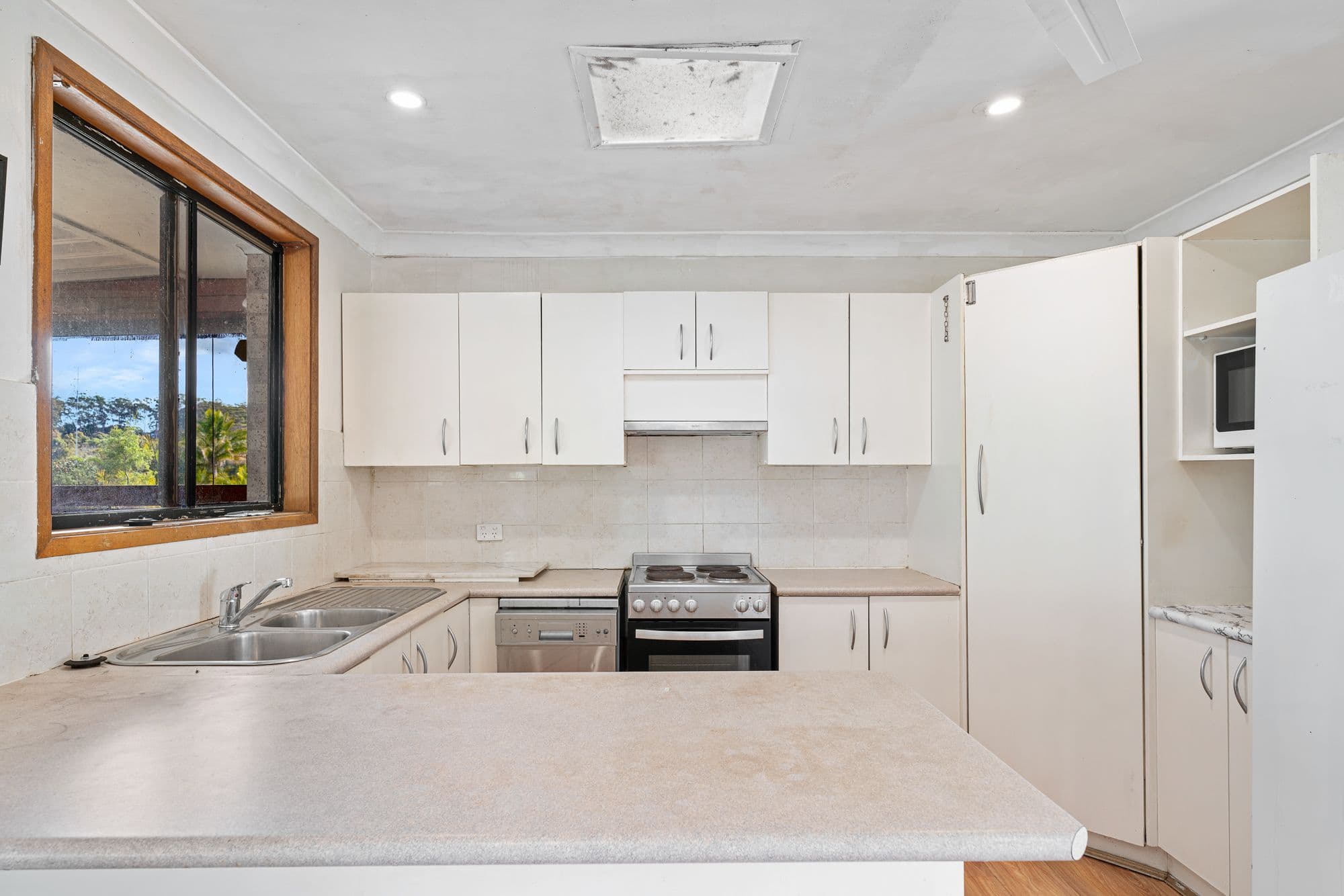 5 Collaroy Close, Chittaway Bay NSW 2261, Chittaway Bay - Thumbnail 4