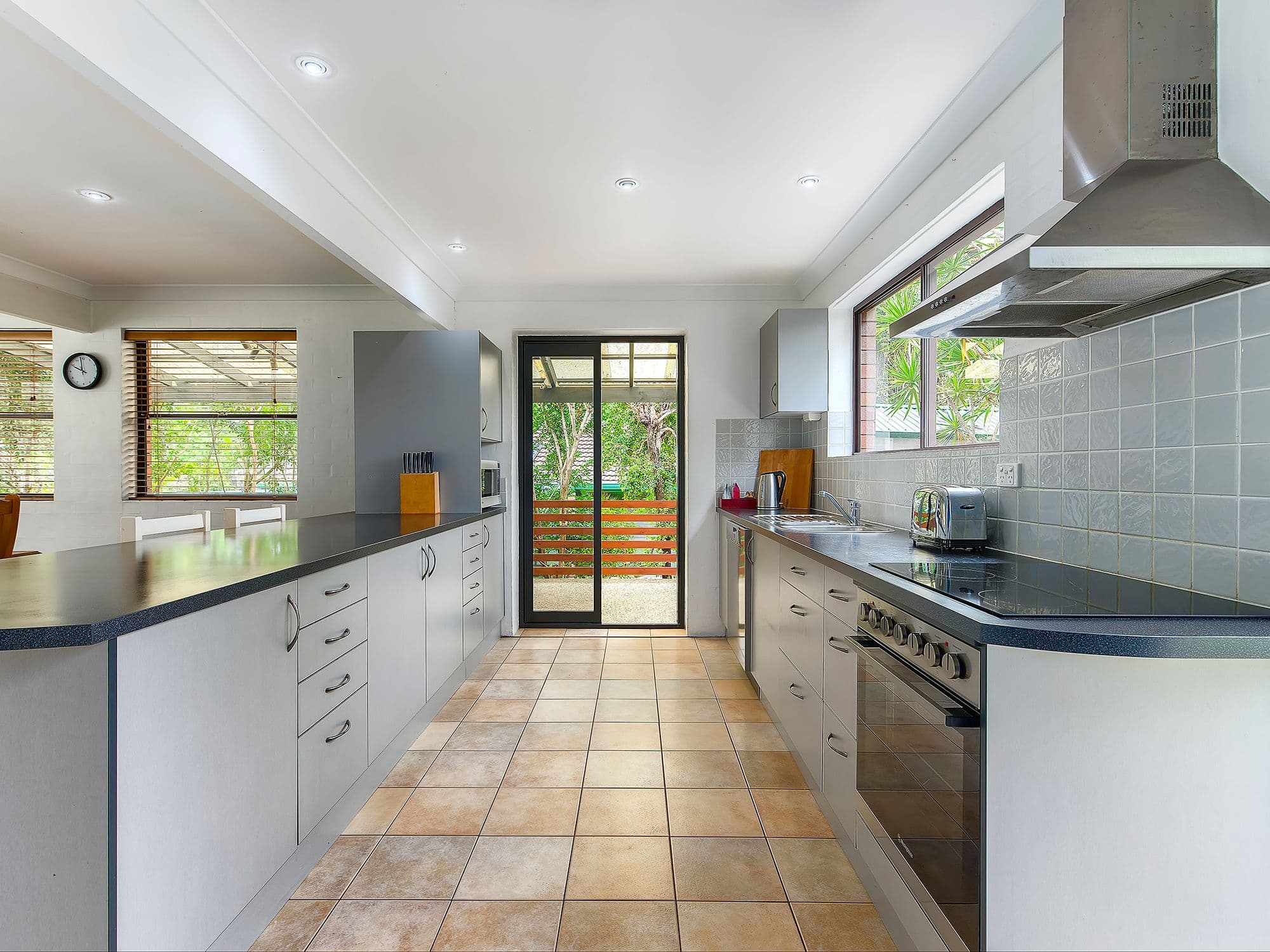 9 Fairearth Street, The Gap QLD 4061, The Gap - Thumbnail 4