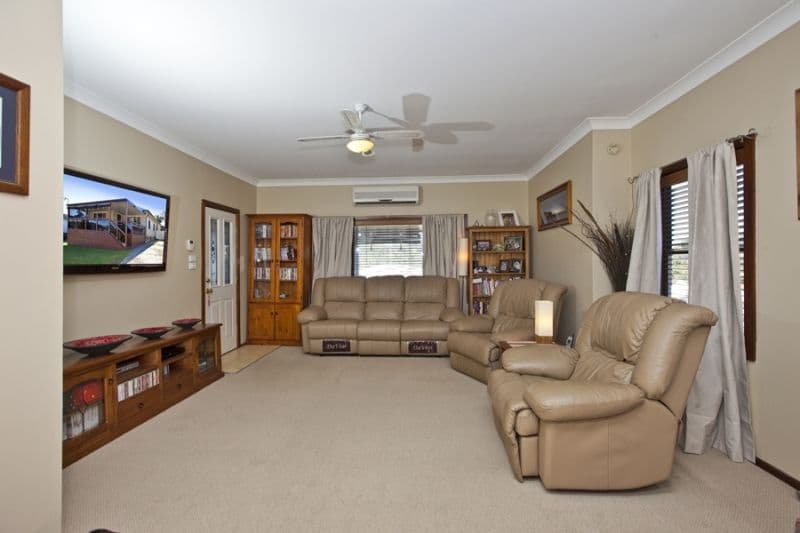 58 Tennent Road, MOUNT HUTTON NSW 2290, Mount Hutton - Thumbnail 6