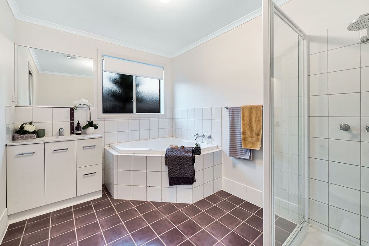 3 Muirfield Close, Cranbourne VIC 3977, Cranbourne - Thumbnail 3