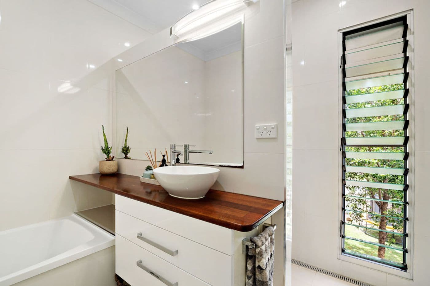15 Ansford Street, Stafford Heights QLD 4053, Stafford Heights - Thumbnail 5