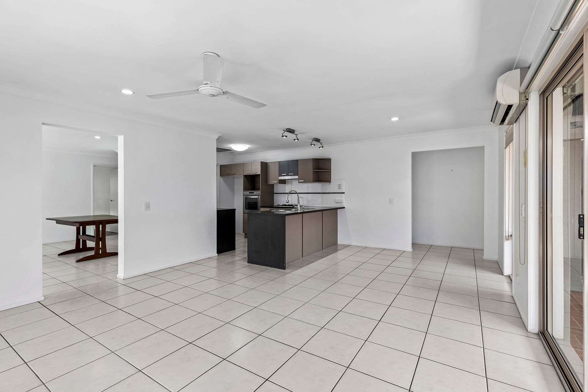 25 Waterlily Circuit, Carseldine QLD 4034, Carseldine - Thumbnail 3