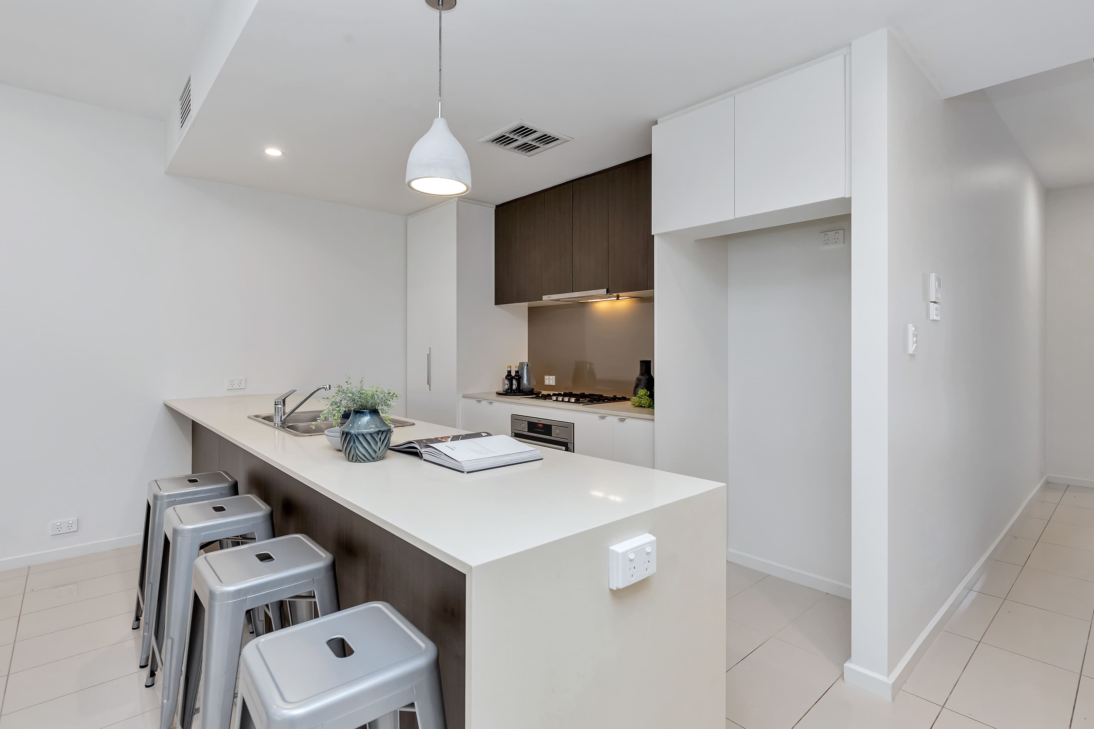 2 DALTON DRIVE, Melton South VIC 3338, Melton South - Thumbnail 6