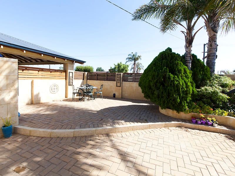 4 Chifley Place, HUNTINGDALE WA 6110, Huntingdale - Image 1