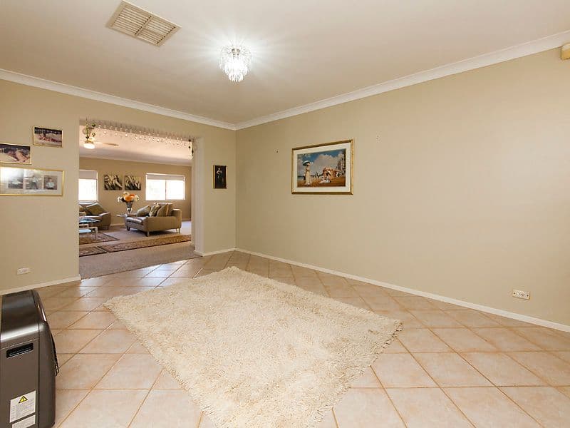 4 Chifley Place, HUNTINGDALE WA 6110, Huntingdale - Thumbnail 6