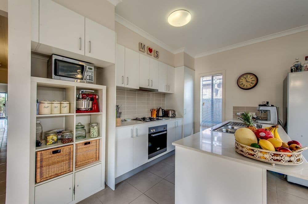 8 Arnaldo Avenue, Augustine Heights QLD 4300, Augustine Heights - Thumbnail 3