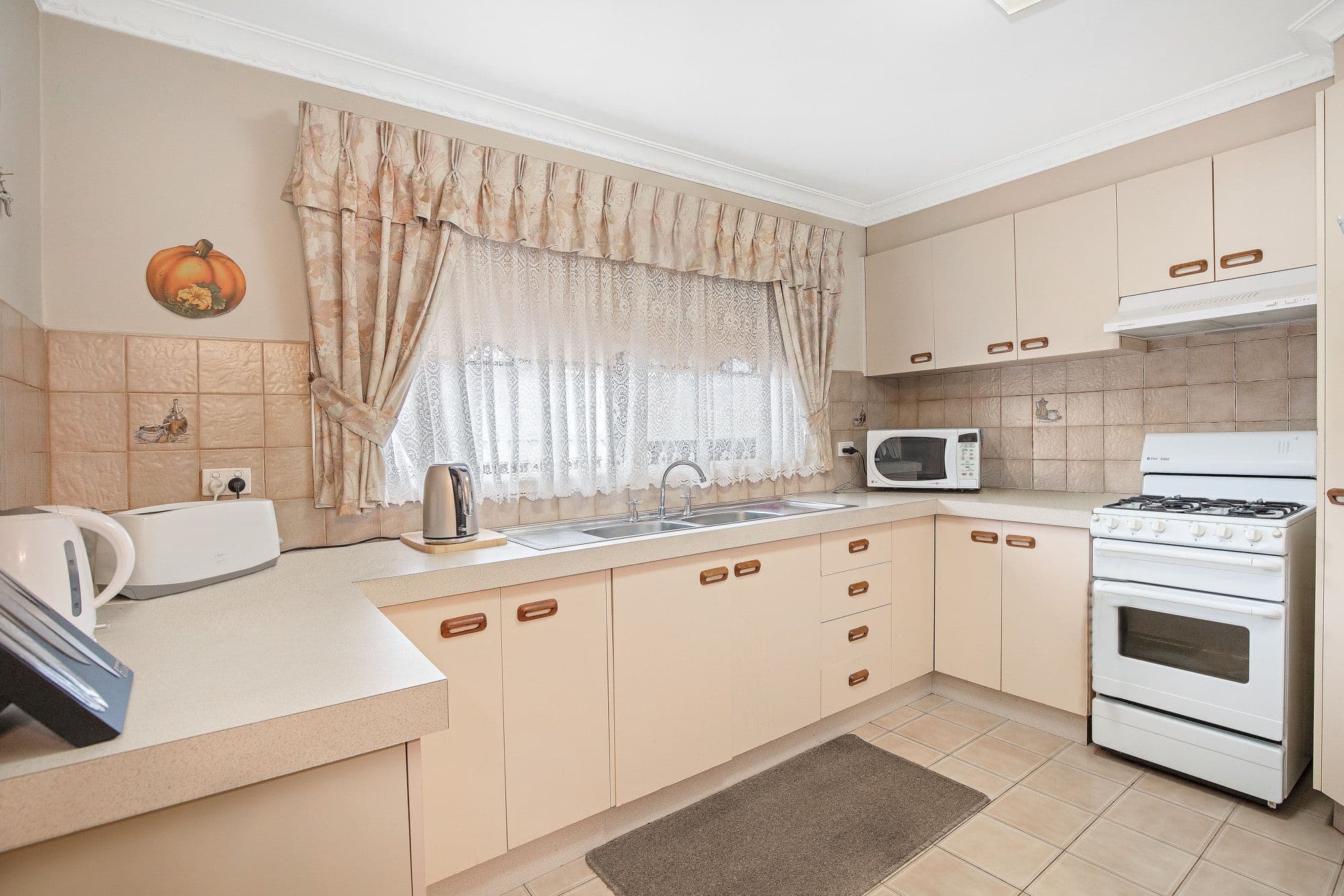 66 Duncans Road, Werribee VIC 3030, Werribee - Thumbnail 4