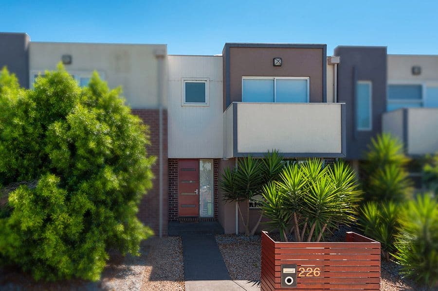 226 Windrock Avenue, Craigieburn VIC 3064, Craigieburn - Image 1