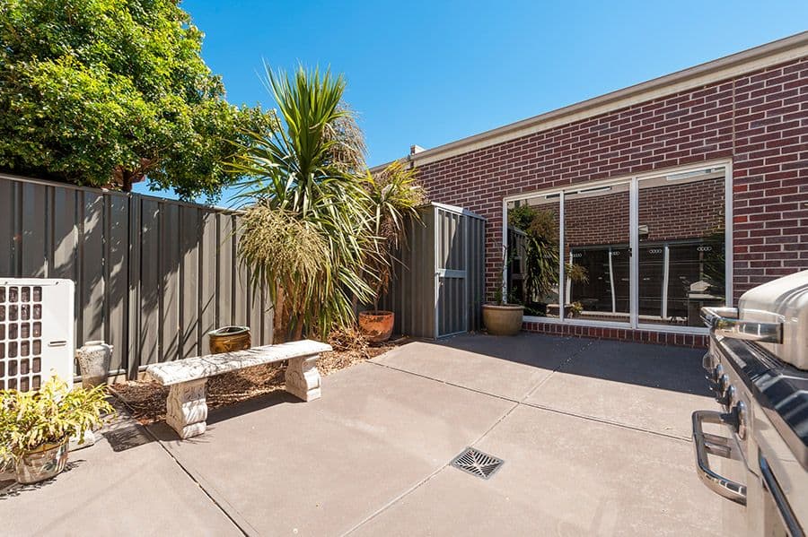 226 Windrock Avenue, Craigieburn VIC 3064, Craigieburn - Thumbnail 6