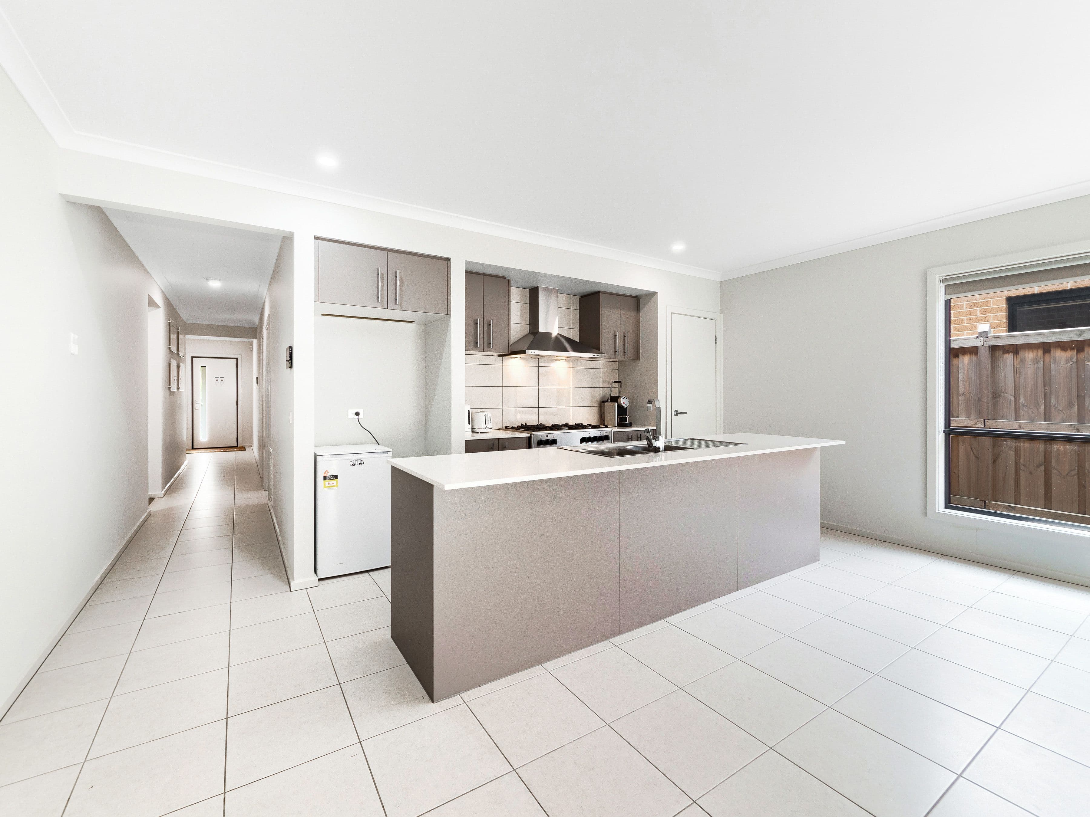 8 Artemis Drive, Cranbourne East VIC 3977, Cranbourne East - Thumbnail 3