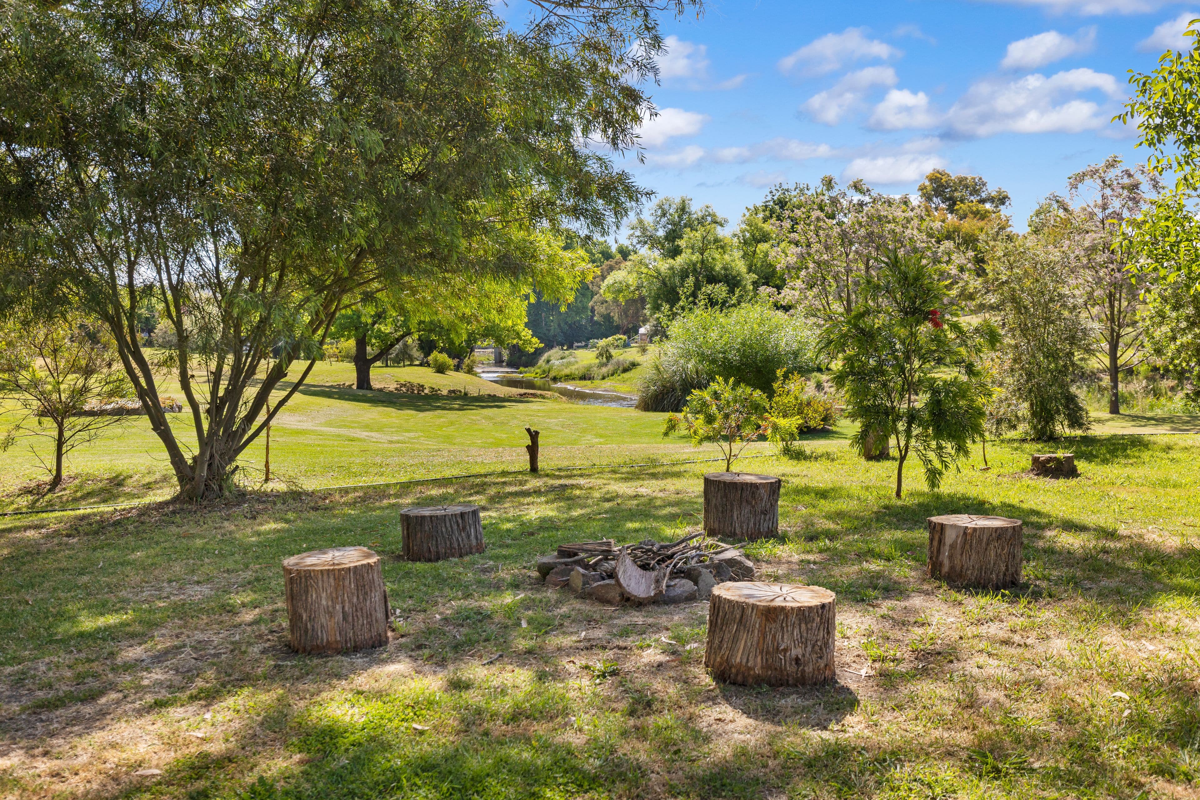 14 Tumut Street, Adelong NSW 2729, Adelong - Thumbnail 2