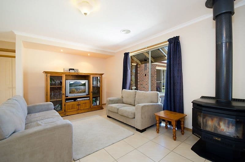 27 Balmaha Avenue, BANNOCKBURN VIC 3331, Bannockburn - Thumbnail 4