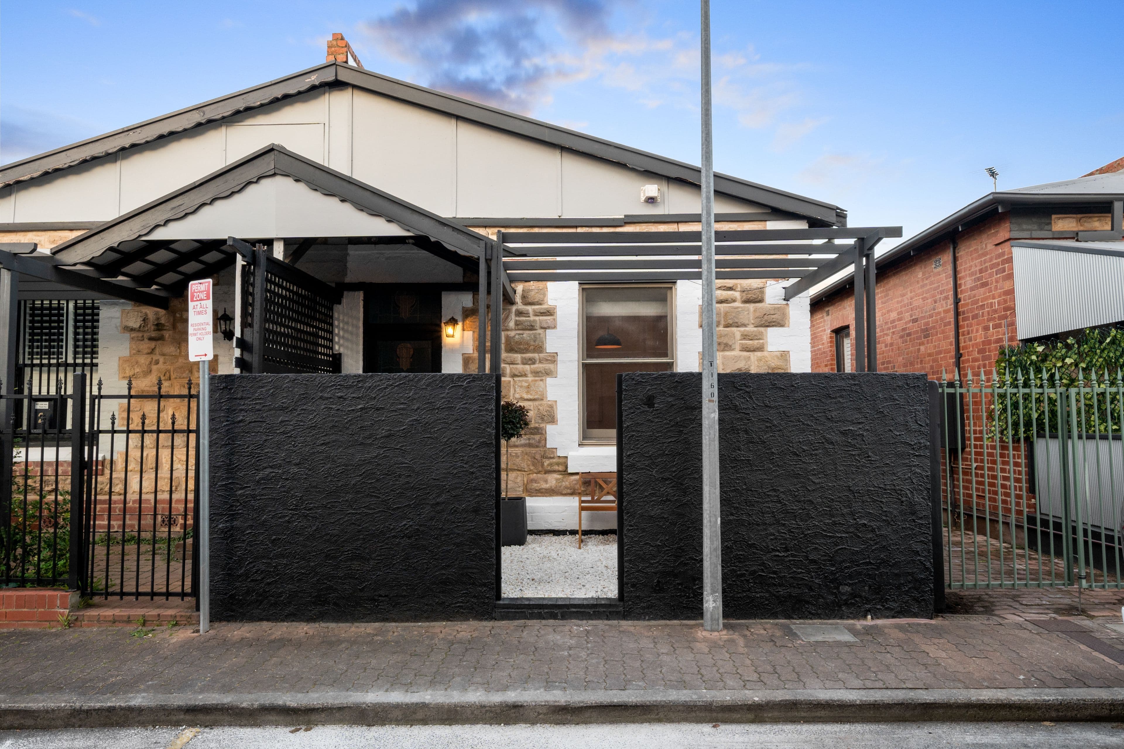 4 Allen Place, Adelaide SA 5000, Adelaide - Thumbnail 2