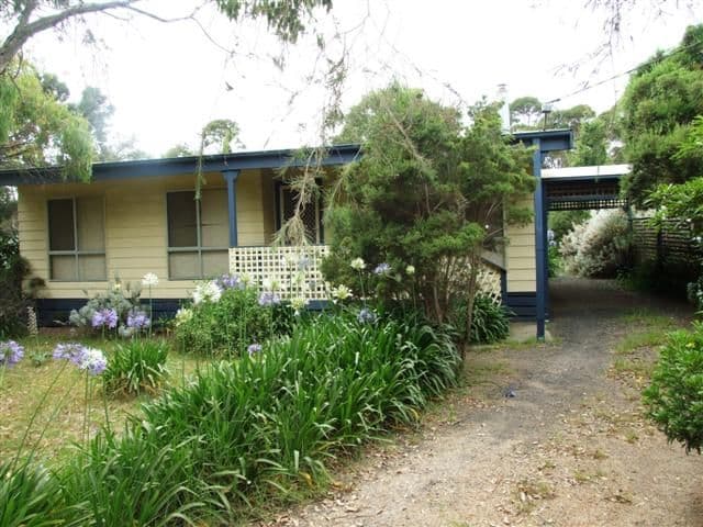 33 Churchill Drive, COWES VIC 3922, Cowes - Image 1