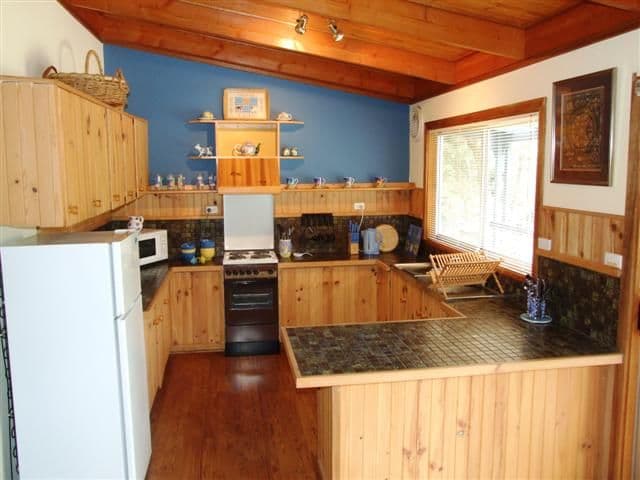 33 Churchill Drive, COWES VIC 3922, Cowes - Thumbnail 2