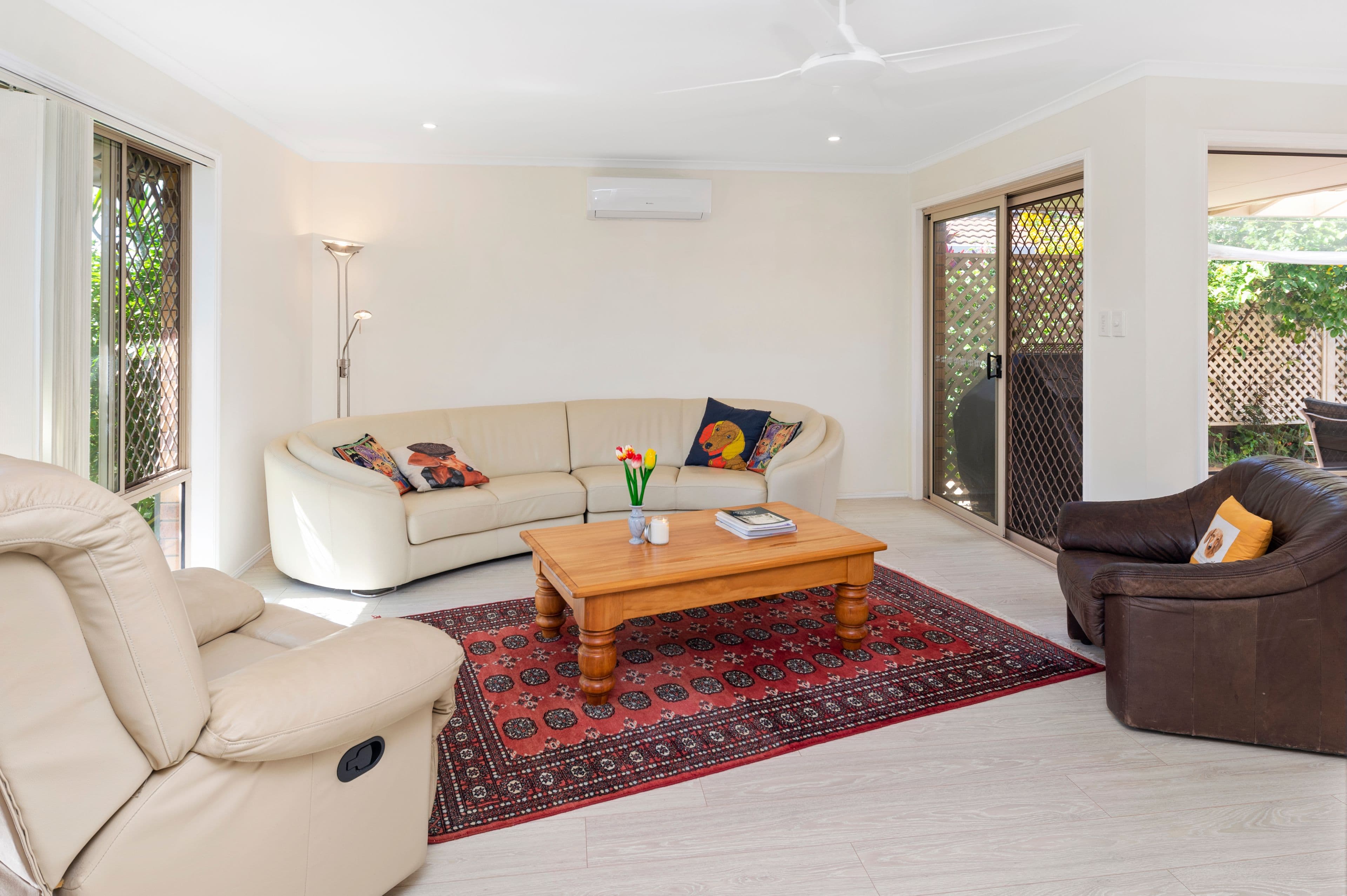 4 Pintail Crescent, Burleigh Waters QLD 4220, Burleigh Waters - Thumbnail 3