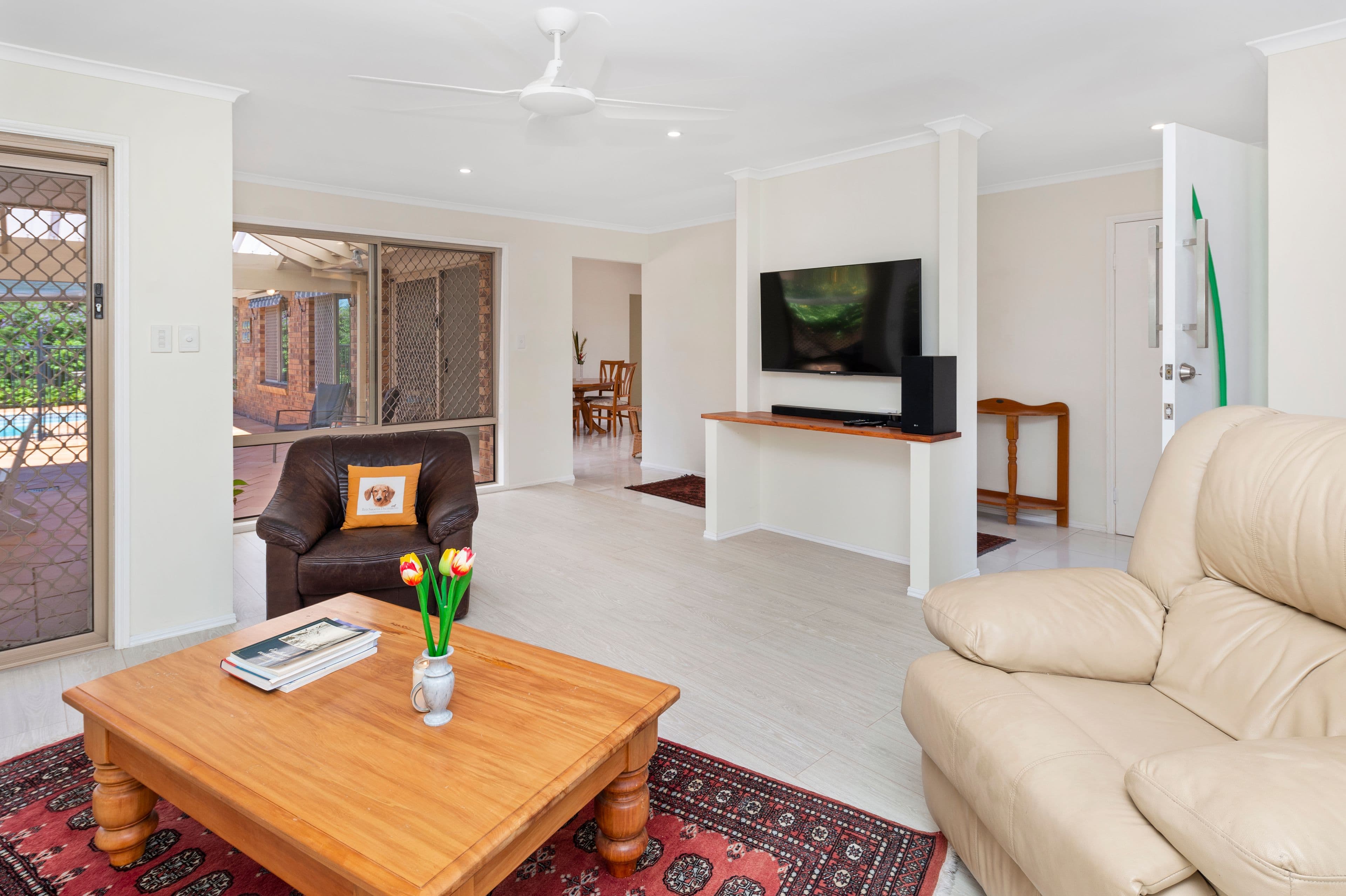 4 Pintail Crescent, Burleigh Waters QLD 4220, Burleigh Waters - Thumbnail 4