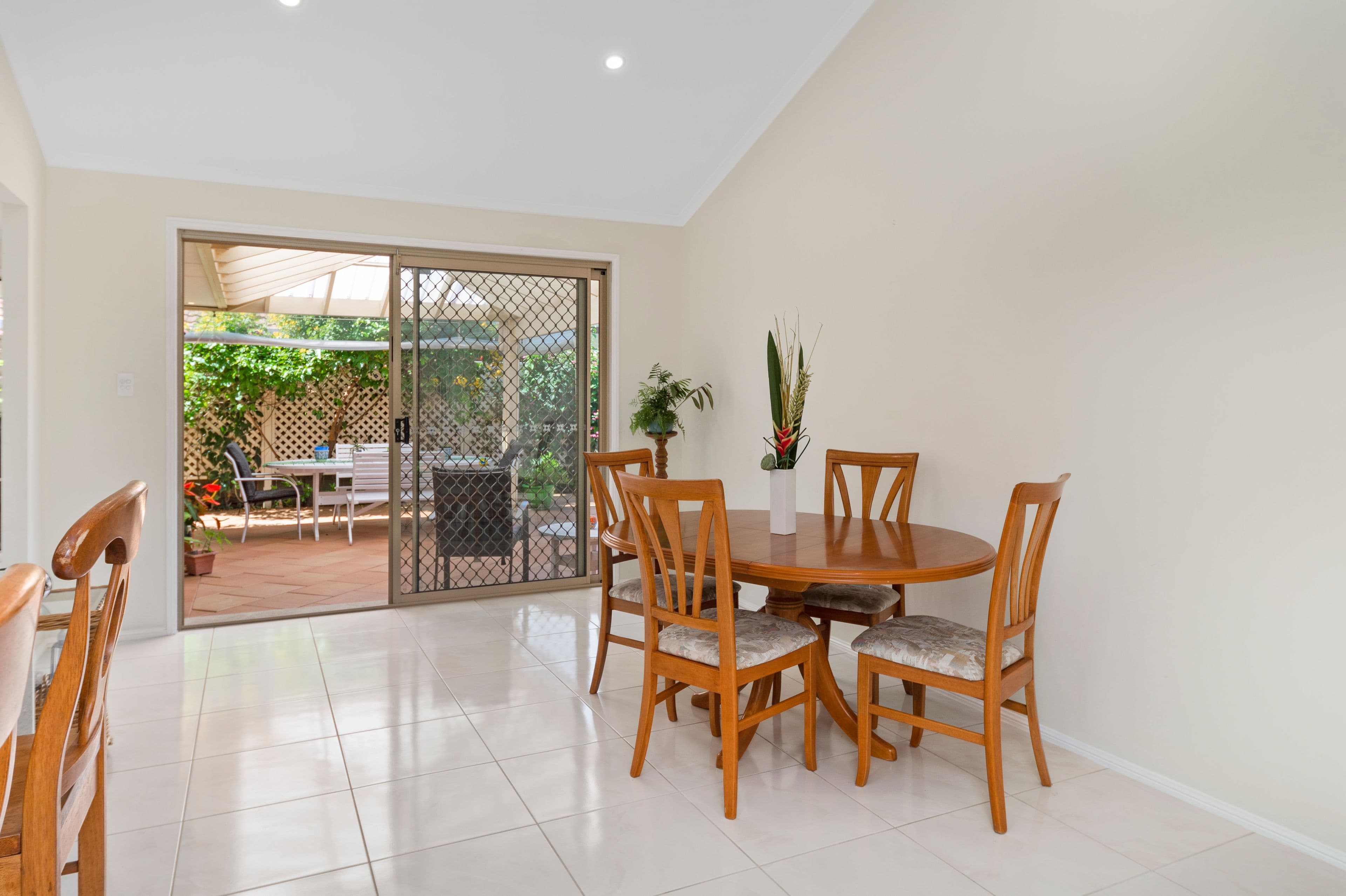 4 Pintail Crescent, Burleigh Waters QLD 4220, Burleigh Waters - Thumbnail 7