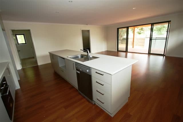 1 Rosewall Court, WIMBLEDON HEIGHTS VIC 3922, Wimbledon Heights - Thumbnail 5