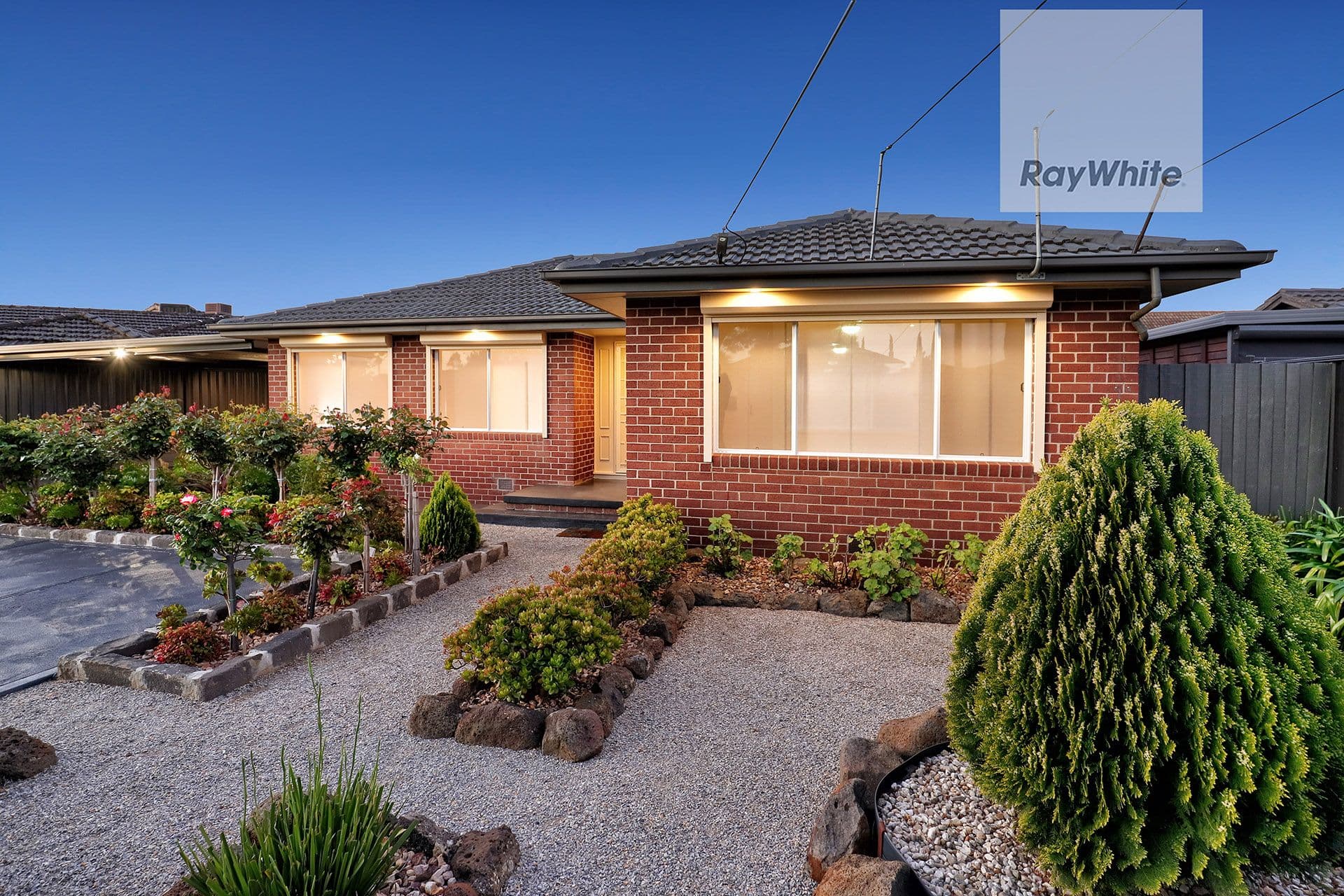 8 Snaefell Crescent, Gladstone Park VIC 3043, Gladstone Park - Thumbnail 4