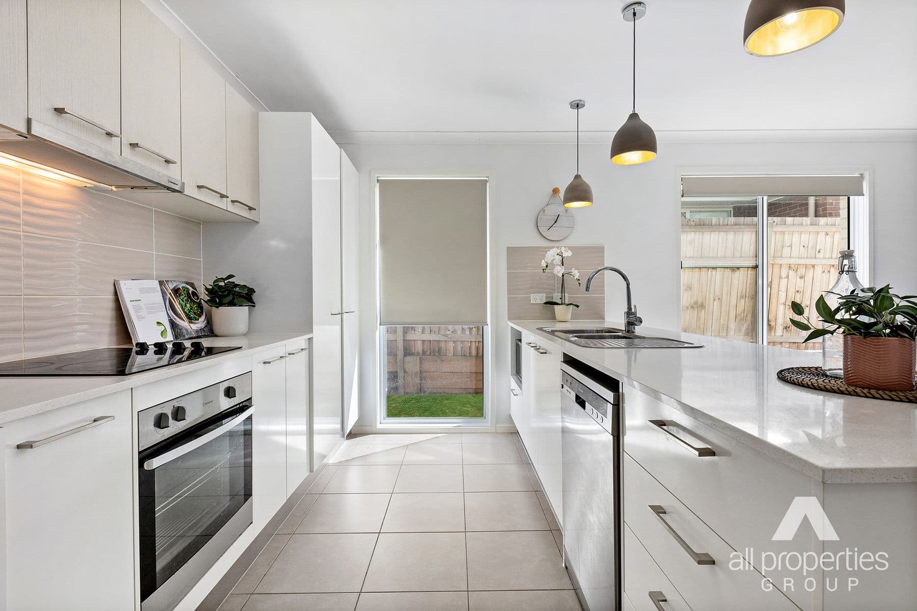 7 Cahill Crescent, Collingwood Park, QLD 4301, Collingwood Park - Thumbnail 2