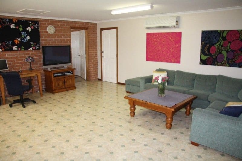 16 Dors Court, STAFFORD HEIGHTS QLD 4053, Stafford Heights - Thumbnail 6