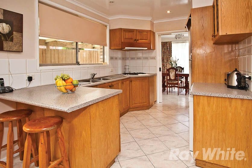 22 Chivers Avenue, Glen Waverley VIC 3150, Glen Waverley - Thumbnail 2