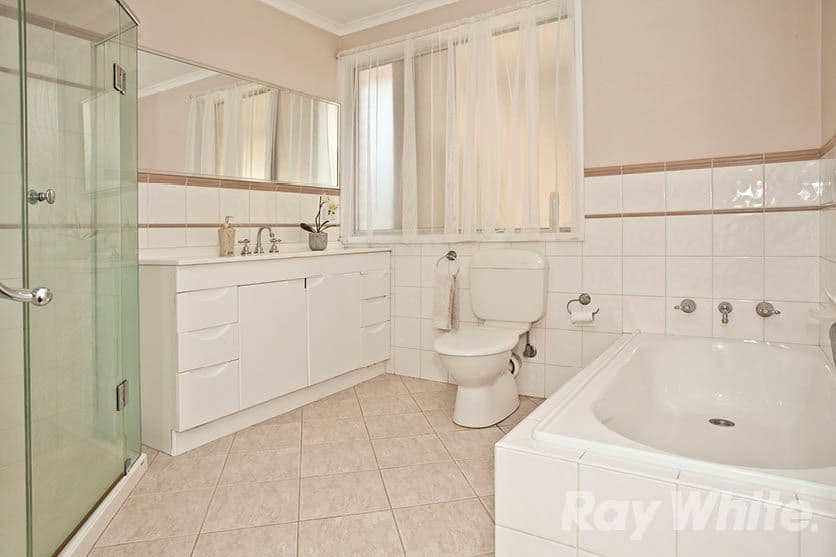 22 Chivers Avenue, Glen Waverley VIC 3150, Glen Waverley - Thumbnail 8