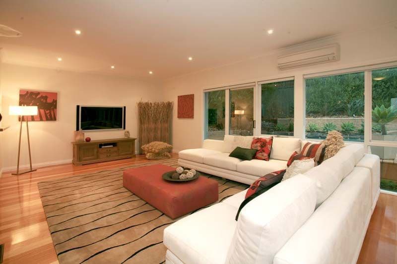 10 Strathconnan Place, WHEELERS HILL VIC 3150, Wheelers Hill - Thumbnail 2