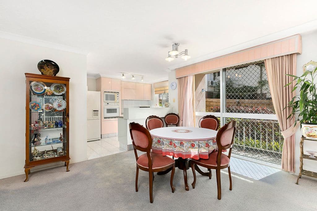 49 Bauer Street, Southport QLD 4215, Southport - Thumbnail 3