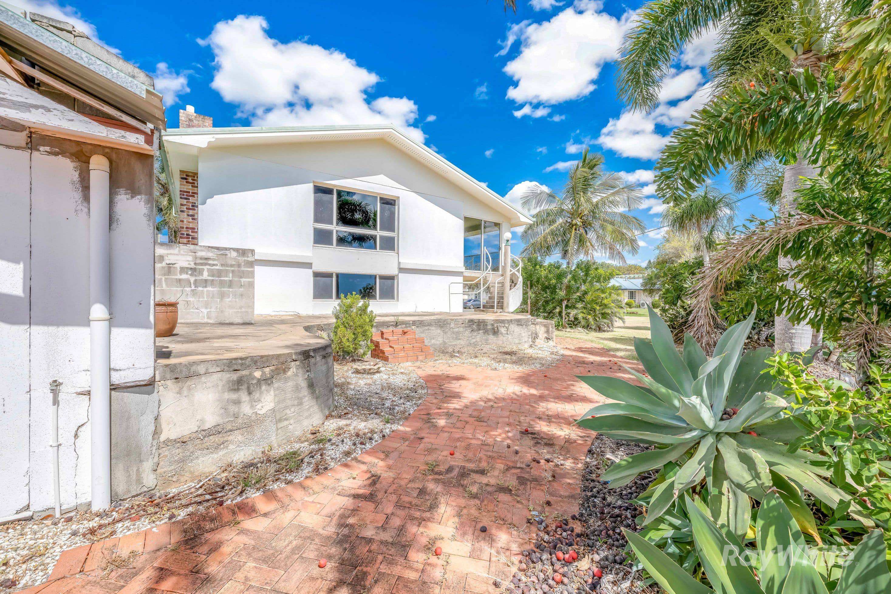 131 Shelley Street, Burnett Heads QLD 4670, Burnett Heads - Thumbnail 3