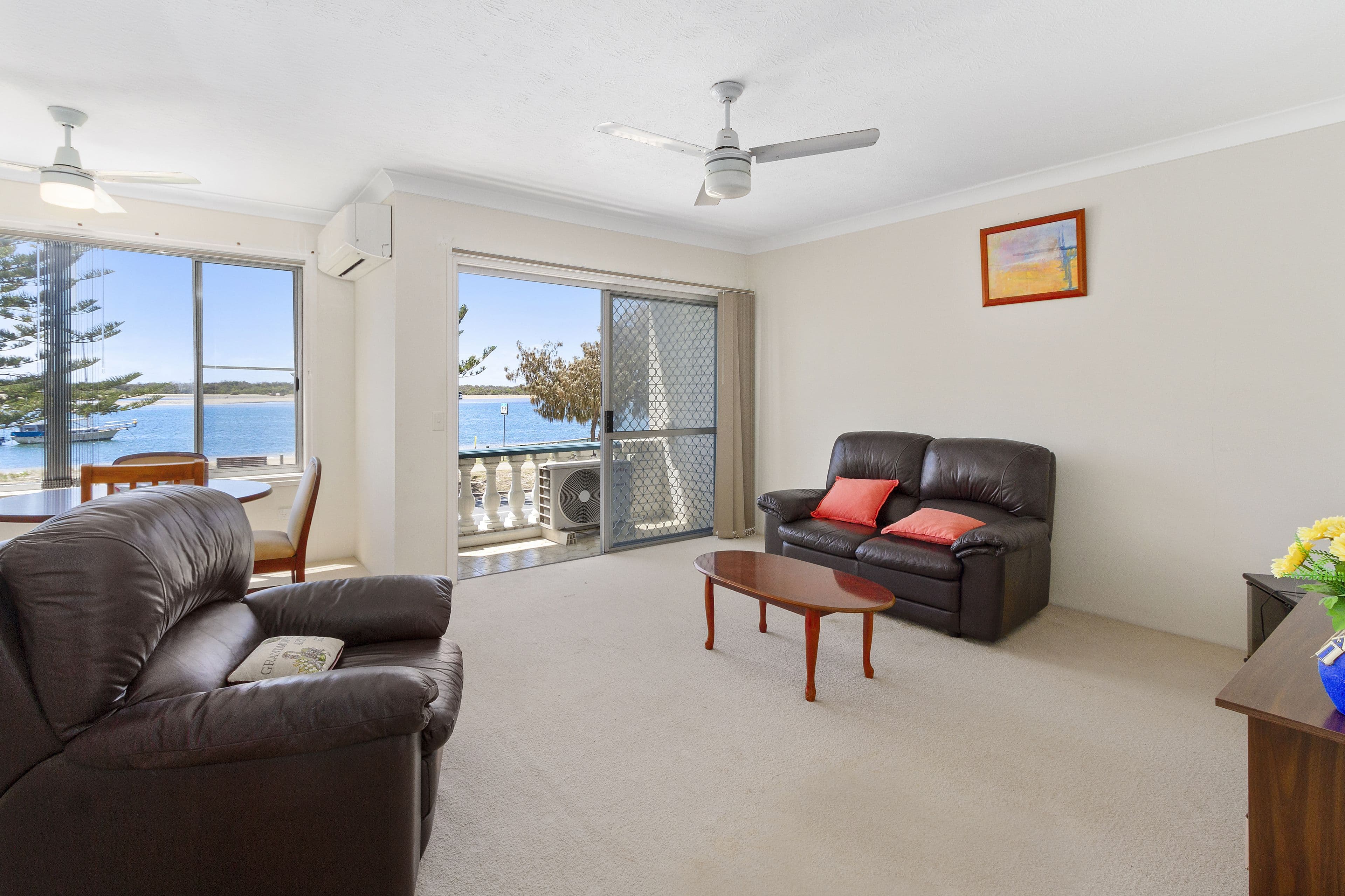 442 Marine Parade ( 4/1 Clark St ), Biggera Waters QLD 4216, Biggera Waters - Thumbnail 4