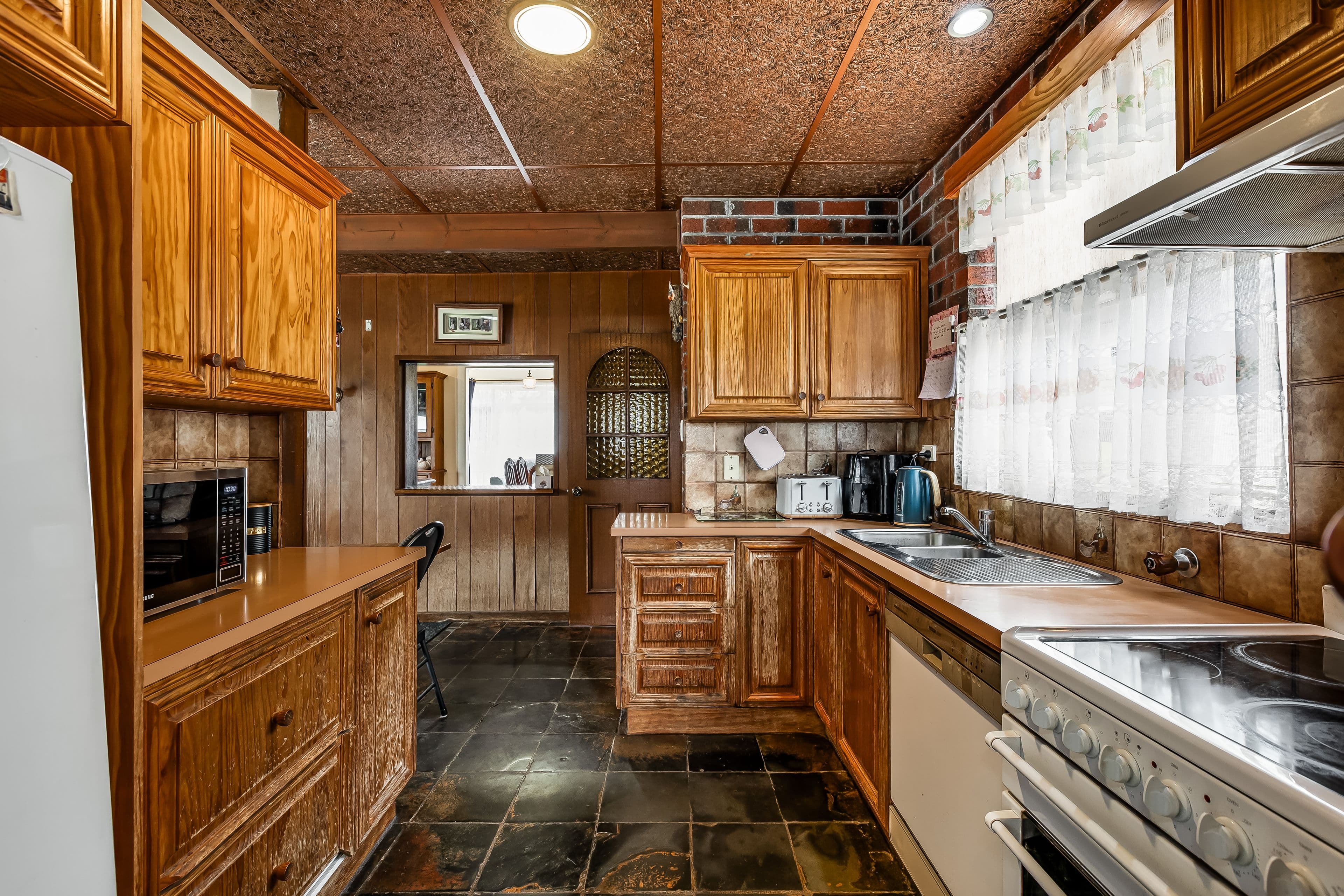 8 Christina Street, Marion SA 5043, Marion - Thumbnail 4
