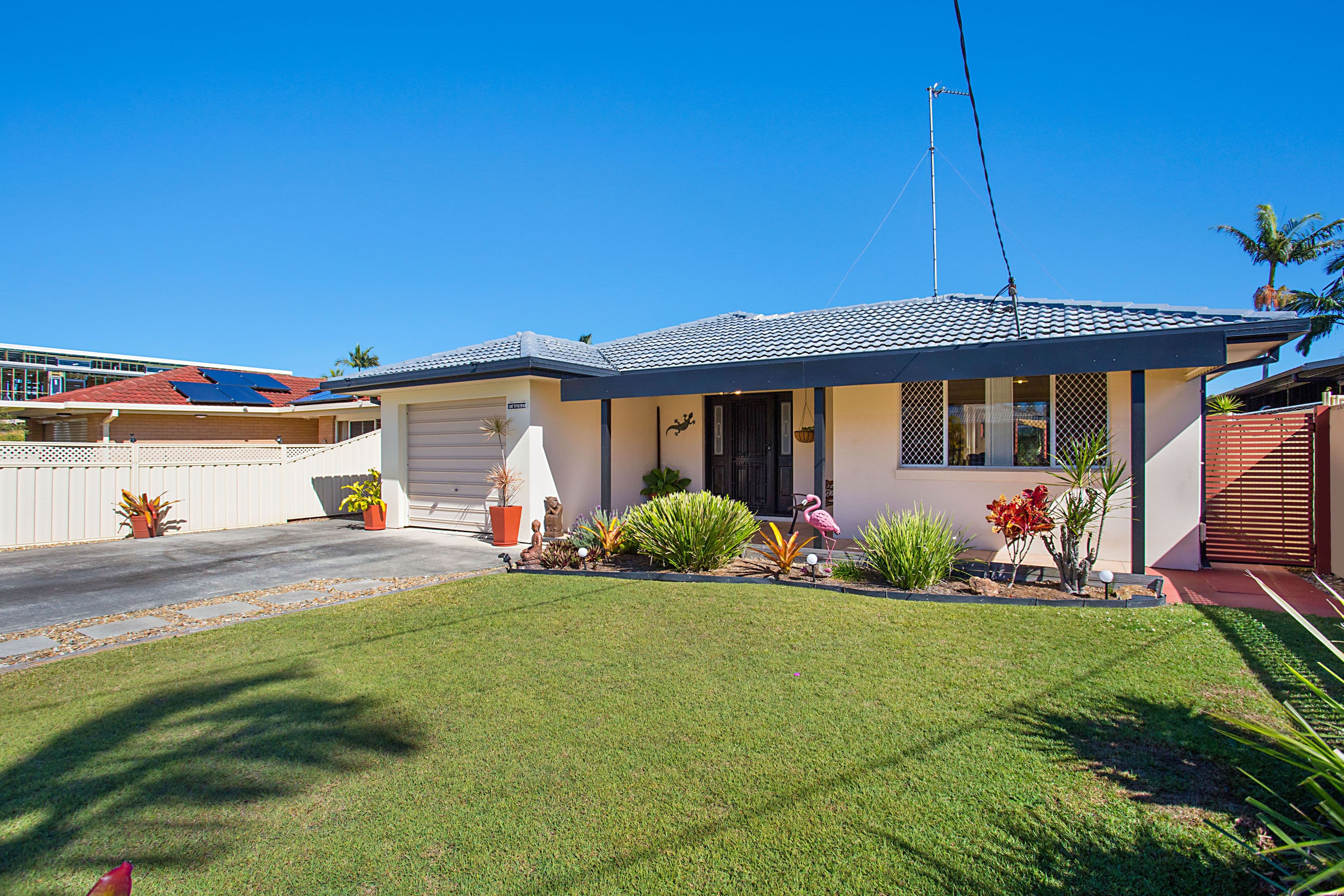 34 Aruma Avenue, Burleigh Waters QLD 4220, Burleigh Waters - Thumbnail 2
