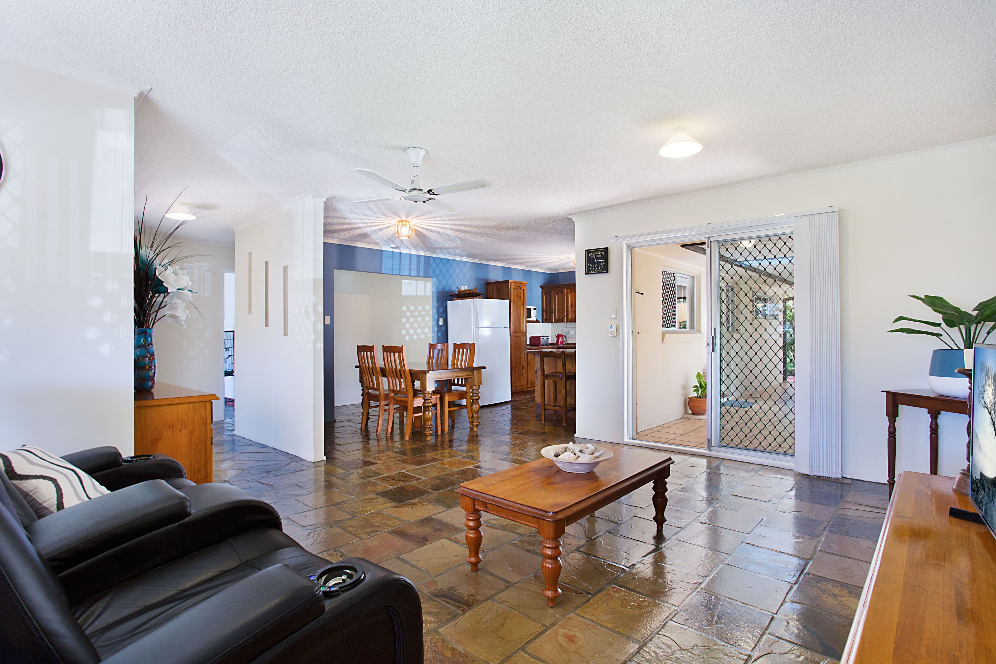 34 Aruma Avenue, Burleigh Waters QLD 4220, Burleigh Waters - Thumbnail 3