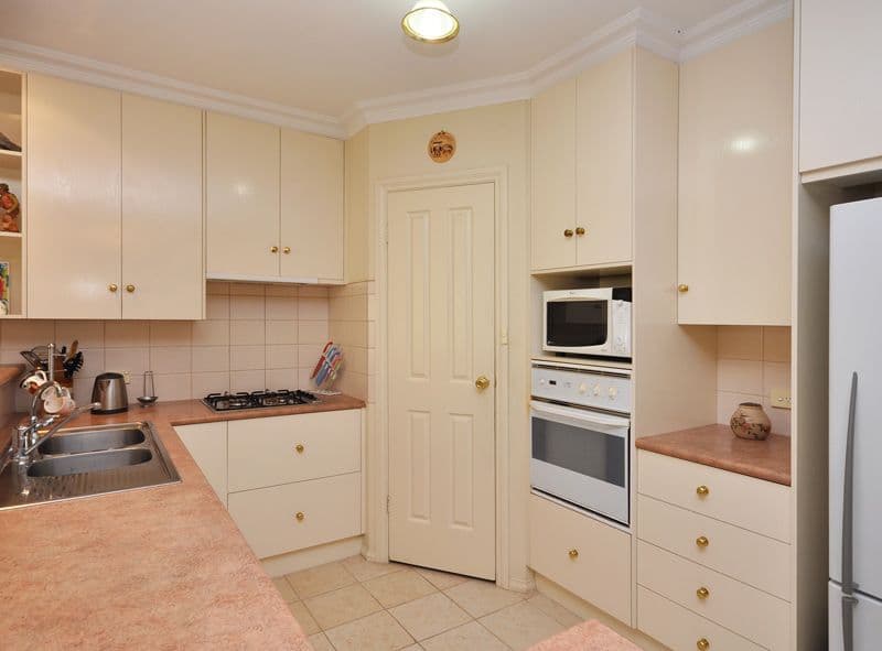 9 Lindsay Court, Aberfoyle Park SA 5159, Aberfoyle Park - Thumbnail 2