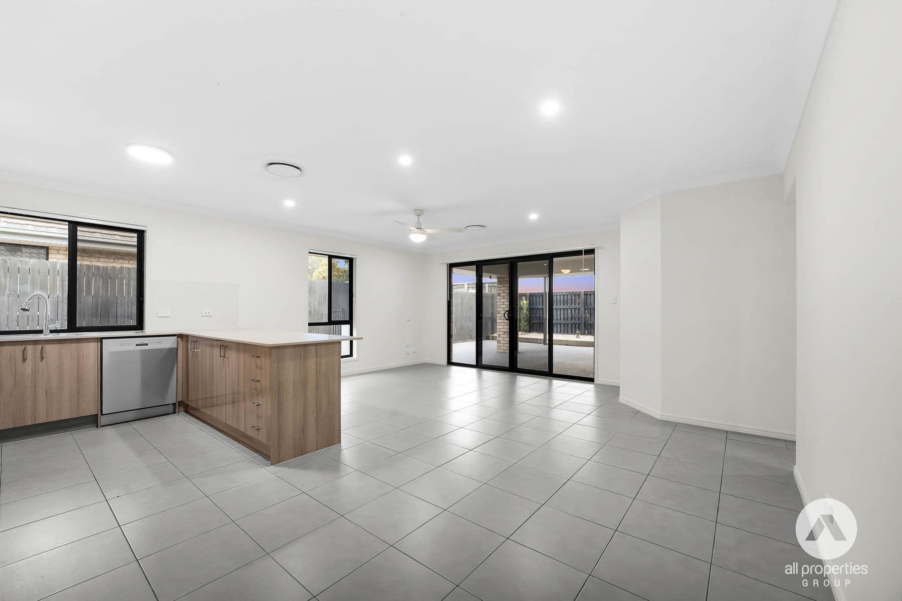 15 Lachlan Street, Gleneagle QLD 4285, Gleneagle - Thumbnail 6