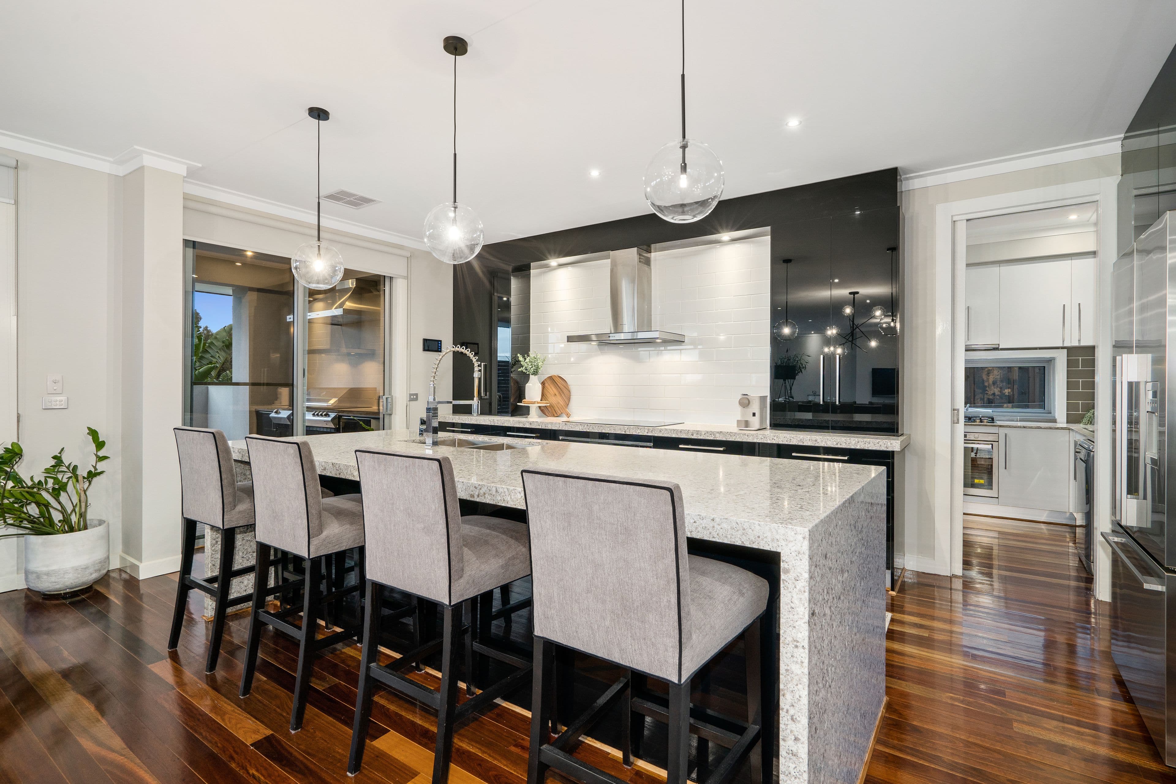 6 Vanderbilt Avenue, South Morang VIC 3752, South Morang - Thumbnail 4