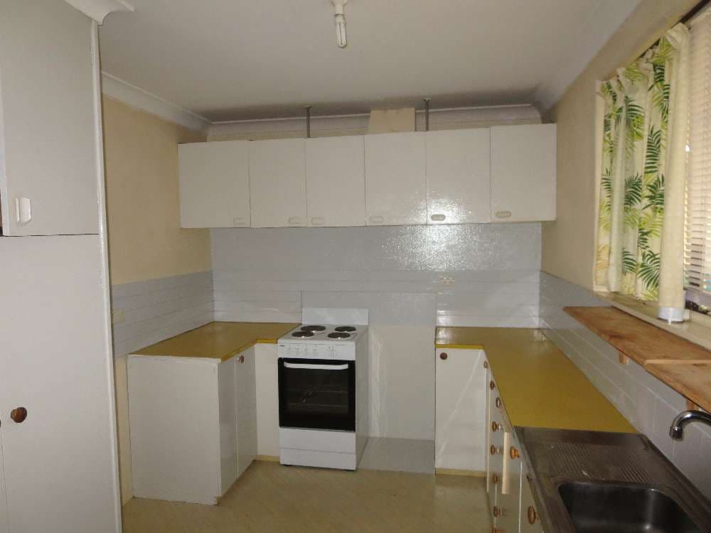 372 Parkland Crescent, LAVINGTON NSW 2641, Lavington - Thumbnail 4